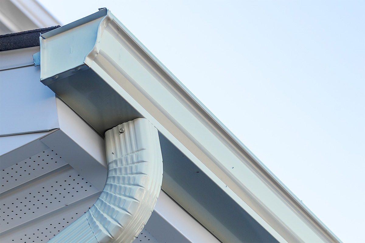 White 80° gutter close-up color preview